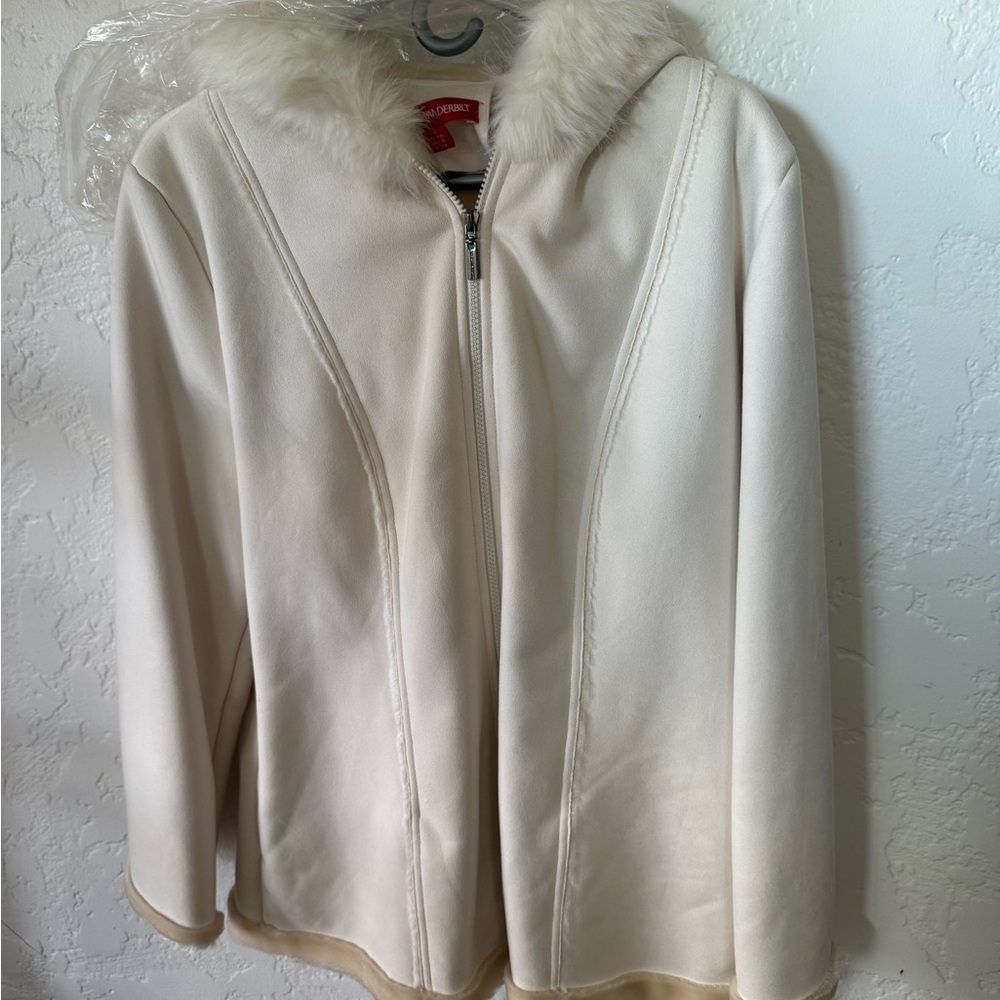Gloria Vanderbilt White Teddy Jacket Cozy Fleece Hood